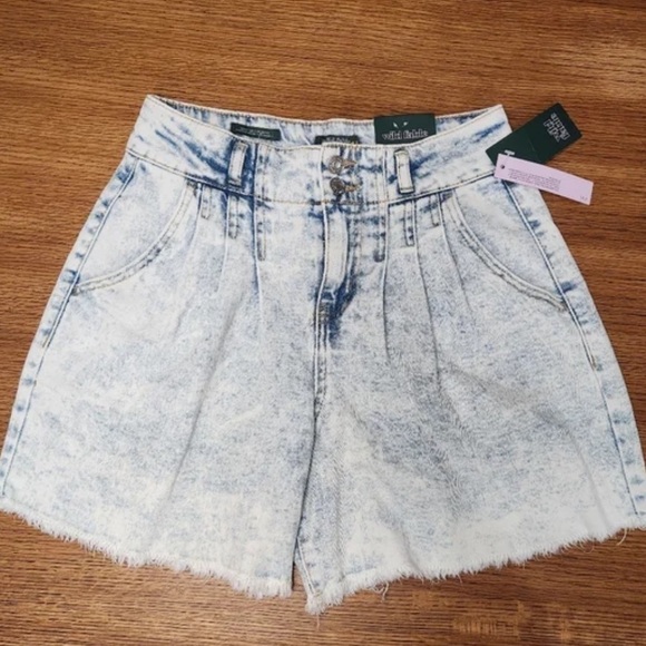 WILD Fable Womens Highest Rise A-Line Denim Shorts Pleated Raw Hem Lt. Blue - Picture 4 of 11